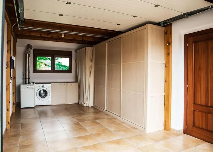 Holiday home Casa Amplio Jardin Proximo Al Parque Cabarceno *